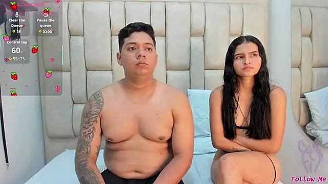 SweetAndSavage OS online show from March 2026 07:54:01 PM