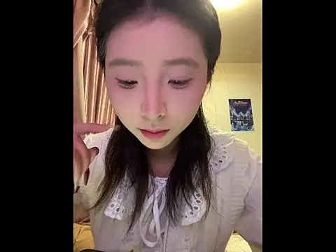 Snapshot of Y--F--LOVE chatting on February 2026 04:19:02 PM Y--F--LOVE online show from February 2026 04:19:02 PM