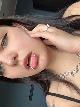 Snapshot of Emily_Chewits chatting on March 2026 12:33:02 PM Emily Chewits online show from March 2026 12:33:02 PM