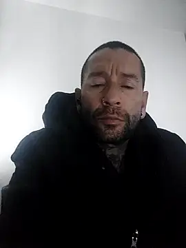 Snapshot of GaboMix4728 chatting on March 2026 02:28:01 AM GaboMix4728 online show from March 2026 02:28:01 AM