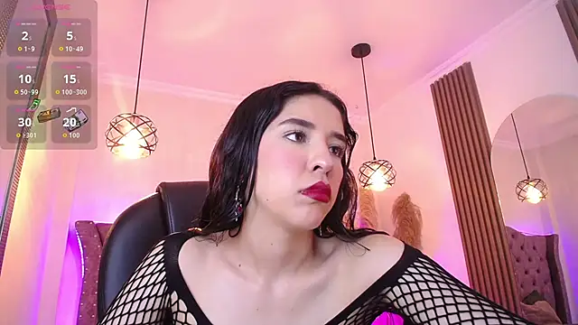 Snapshot of Amara_Davis1 chatting on May 2026 04:52:02 AM Amara Davis1 online show from May 2026 04:52:02 AM