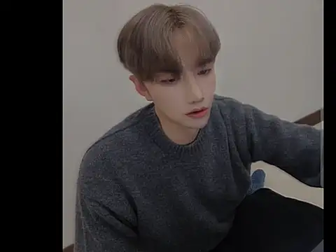 Snapshot of bigbigtop20 chatting on March 2026 02:45:01 PM bigbigtop20 online show from March 2026 02:45:01 PM