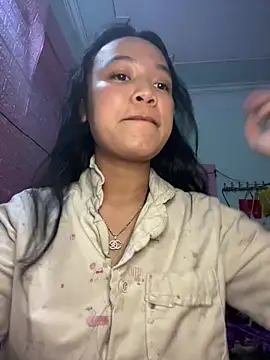 Snapshot of Leeeeiu chatting on March 2026 04:57:01 PM Leeeeiu online show from March 2026 04:57:01 PM