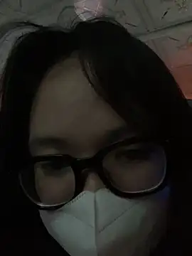 Leeeeiu online show from May 2026 05:07:02 PM