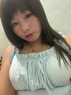 Snapshot of Nini_babyy chatting on March 2026 12:44:01 PM Nini babyy online show from March 2026 12:44:01 PM