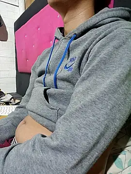 Sophia Noah online show from March 2026 10:28:02 AM