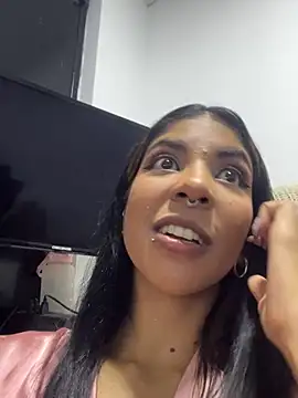 VioletaHills  online show from May 2026 02:11:01 PM