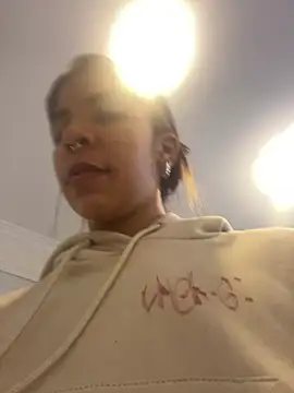 VioletaHills  online show from May 2026 11:49:02 AM