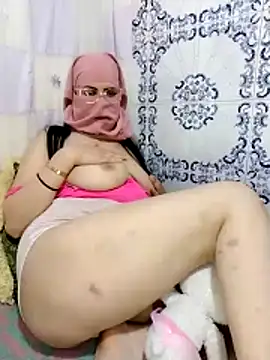 Snapshot of HoT_LiiiNa chatting on March 2026 01:07:02 AM HoT LiiiNa online show from March 2026 01:07:02 AM