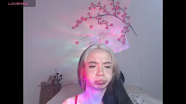 Snapshot of sweet_molly420 chatting on June 2026 04:35:02 PM sweet molly420 online show from June 2026 04:35:02 PM