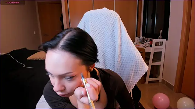 AlexaRayJoel online show from April 2026 08:35:02 AM