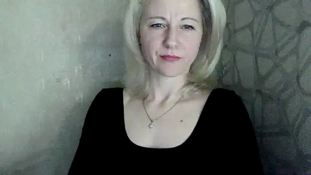 Katerina-Kissa online show from April 2026 06:09:01 PM