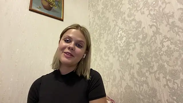 RoyalNovaX online show from March 2026 01:18:01 PM