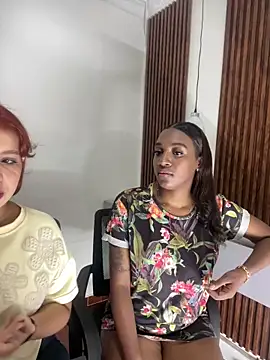 Snapshot of Emi_rousse chatting on March 2026 01:07:02 PM Emi rousse online show from March 2026 01:07:02 PM