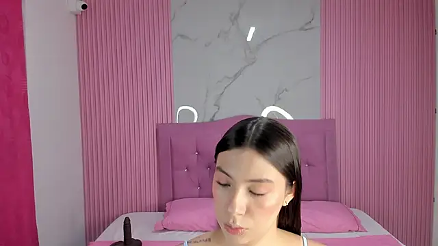 Mily17  online show from April 2026 11:01:01 AM