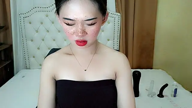 Snapshot of Seductive_sophie chatting on June 2026 02:23:02 AM Seductive sophie online show from June 2026 02:23:02 AM