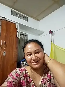 Snapshot of Rashi_bhabi chatting on June 2026 02:12:02 PM Rashi bhabi online show from June 2026 02:12:02 PM