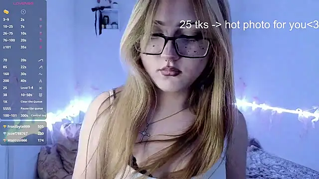 CucKuhta online show from May 2026 05:10:02 PM