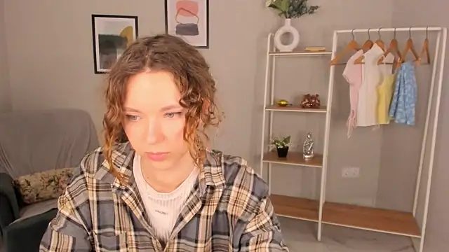 Keily Nimmnez online show from March 2026 01:18:01 PM