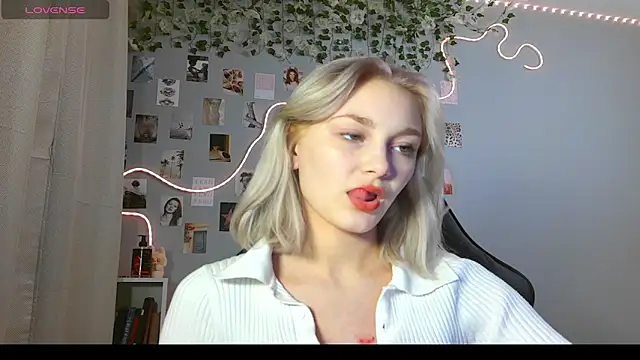 Snapshot of yer_gara chatting on May 2026 05:10:01 PM yer gara online show from May 2026 05:10:01 PM