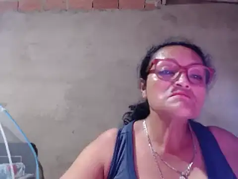 Snapshot of _BellaNocturna chatting on May 2026 01:55:01 AM BellaNocturna online show from May 2026 01:55:01 AM