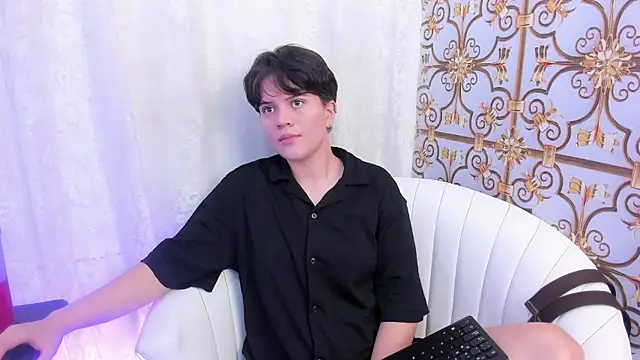 TallSnuSnu online show from April 2026 04:46:02 AM