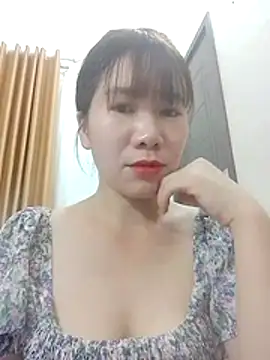 Snapshot of Bondgirl_9 chatting on May 2026 04:15:01 PM Bondgirl 9 online show from May 2026 04:15:01 PM
