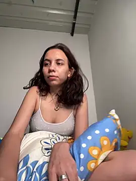 Snapshot of Nicole_Cute04 chatting on June 2026 05:02:01 AM Nicole Cute04 online show from June 2026 05:02:01 AM