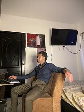 Snapshot of Kenny_romano chatting on April 2026 07:05:02 PM Kenny romano online show from April 2026 07:05:02 PM