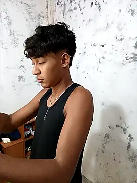 Snapshot of Tuchinogamez chatting on March 2026 08:37:02 PM Tuchinogamez online show from March 2026 08:37:02 PM