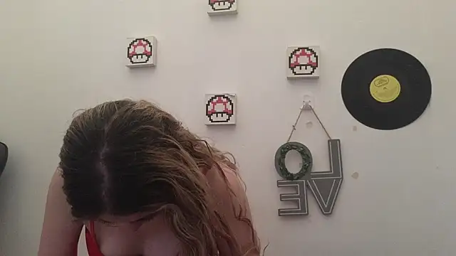 Snapshot of Caroline_hernandes chatting on April 2026 12:50:01 PM Caroline hernandes online show from April 2026 12:50:01 PM