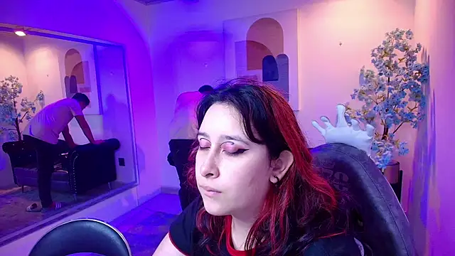 TarlyWho online show from May 2026 11:27:02 AM