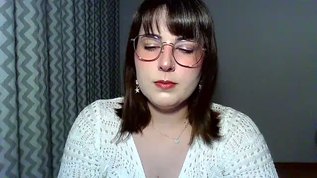 ClaraHard online show from July 2026 07:05:02 PM