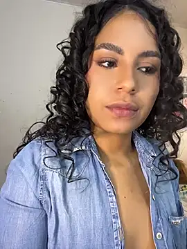 Snapshot of AmeliaAndersson chatting on July 2026 11:46:02 AM AmeliaAndersson online show from July 2026 11:46:02 AM