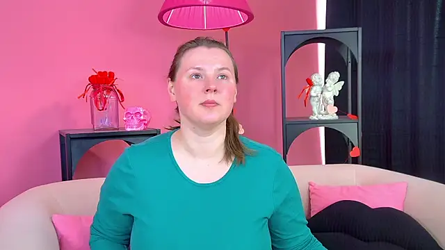 Snapshot of MelodyMoores chatting on May 2026 06:30:02 AM MelodyMoores online show from May 2026 06:30:02 AM