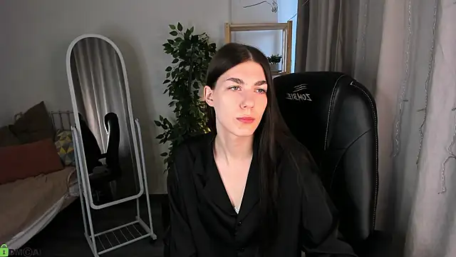 Snapshot of LunaRossaa chatting on June 2026 11:54:02 PM LunaRossaa online show from June 2026 11:54:02 PM