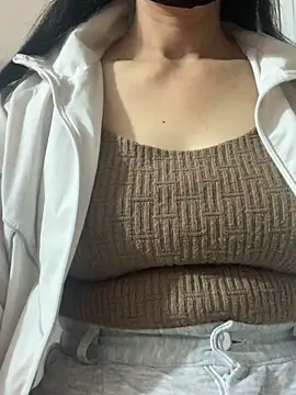 Trang1980 online show from March 2026 08:11:01 AM