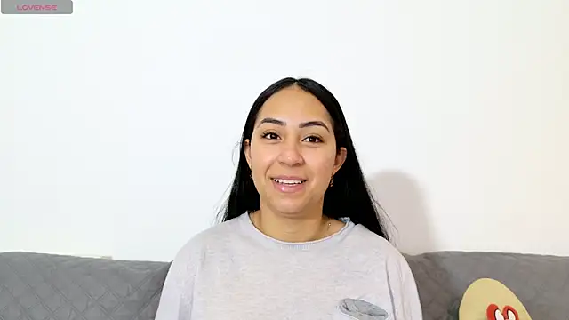 Snapshot of vanessaadol chatting on May 2026 08:42:01 AM vanessaadol online show from May 2026 08:42:01 AM