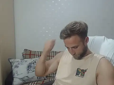 BlondEagleMuscle online show from June 2026 08:24:01 PM