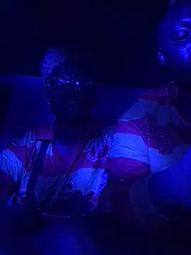 Snapshot of suggar_mommy777 chatting on March 2026 05:04:02 AM suggar mommy777 online show from March 2026 05:04:02 AM