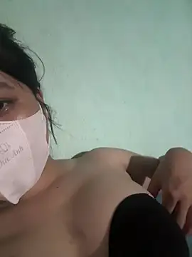 Snapshot of Beautiful_roses chatting on May 2026 03:30:01 PM Beautiful roses online show from May 2026 03:30:01 PM