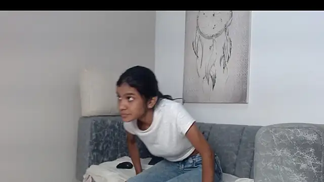 Snapshot of queen_adhara chatting on May 2026 12:55:02 PM queen adhara online show from May 2026 12:55:02 PM