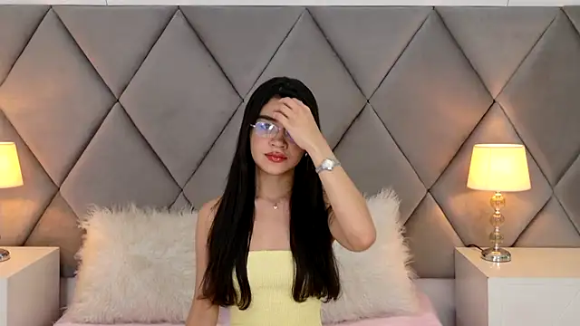 Snapshot of OliviaDiaz chatting on May 2026 08:04:02 PM OliviaDiaz online show from May 2026 08:04:02 PM