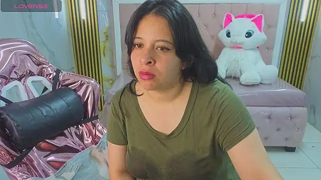 Snapshot of sara_tellez_s chatting on May 2026 03:13:01 AM sara tellez s online show from May 2026 03:13:01 AM