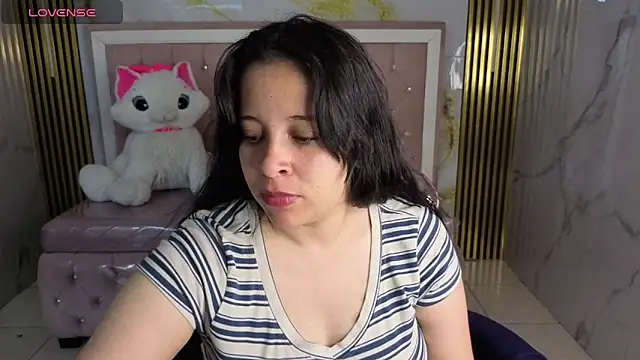 Snapshot of sara_tellez_s chatting on May 2026 03:12:01 AM sara tellez s online show from May 2026 03:12:01 AM