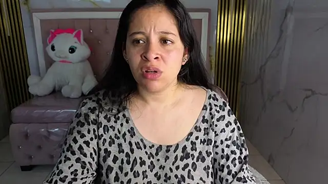 Snapshot of sara_tellez_s chatting on May 2026 03:15:02 AM sara tellez s online show from May 2026 03:15:02 AM