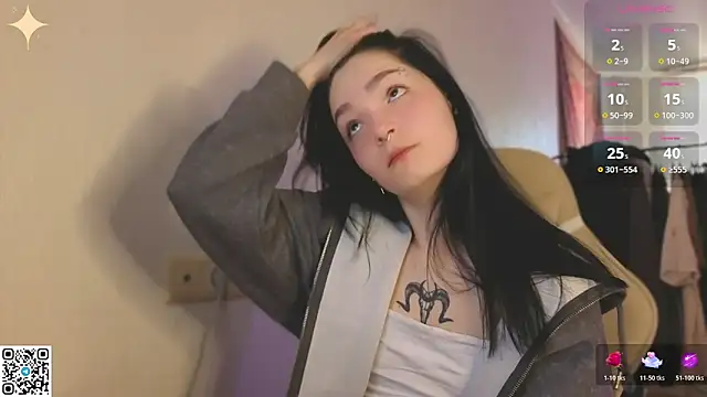 Snapshot of Luna_Moon13 chatting on April 2026 02:31:01 AM Luna Moon13 online show from April 2026 02:31:01 AM