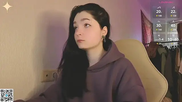 Snapshot of Luna_Moon13 chatting on May 2026 01:12:01 AM Luna Moon13 online show from May 2026 01:12:01 AM