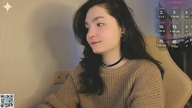 Snapshot of Luna_Moon13 chatting on May 2026 02:19:01 AM Luna Moon13 online show from May 2026 02:19:01 AM
