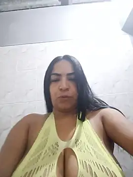 Snapshot of Carolinna chatting on June 2026 03:25:02 PM Carolinna online show from June 2026 03:25:02 PM